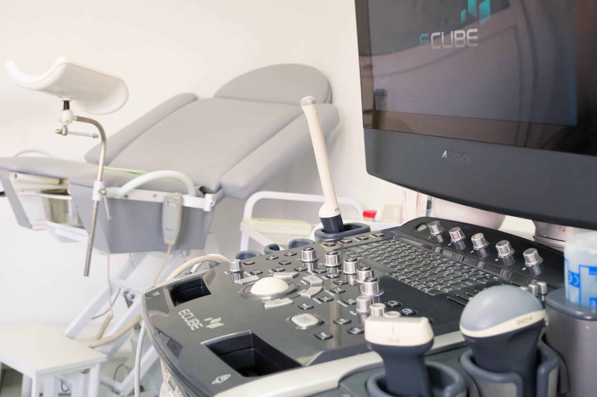 Консультация гинеколога в Киеве Ведення вагітності в ADONIS, Київ