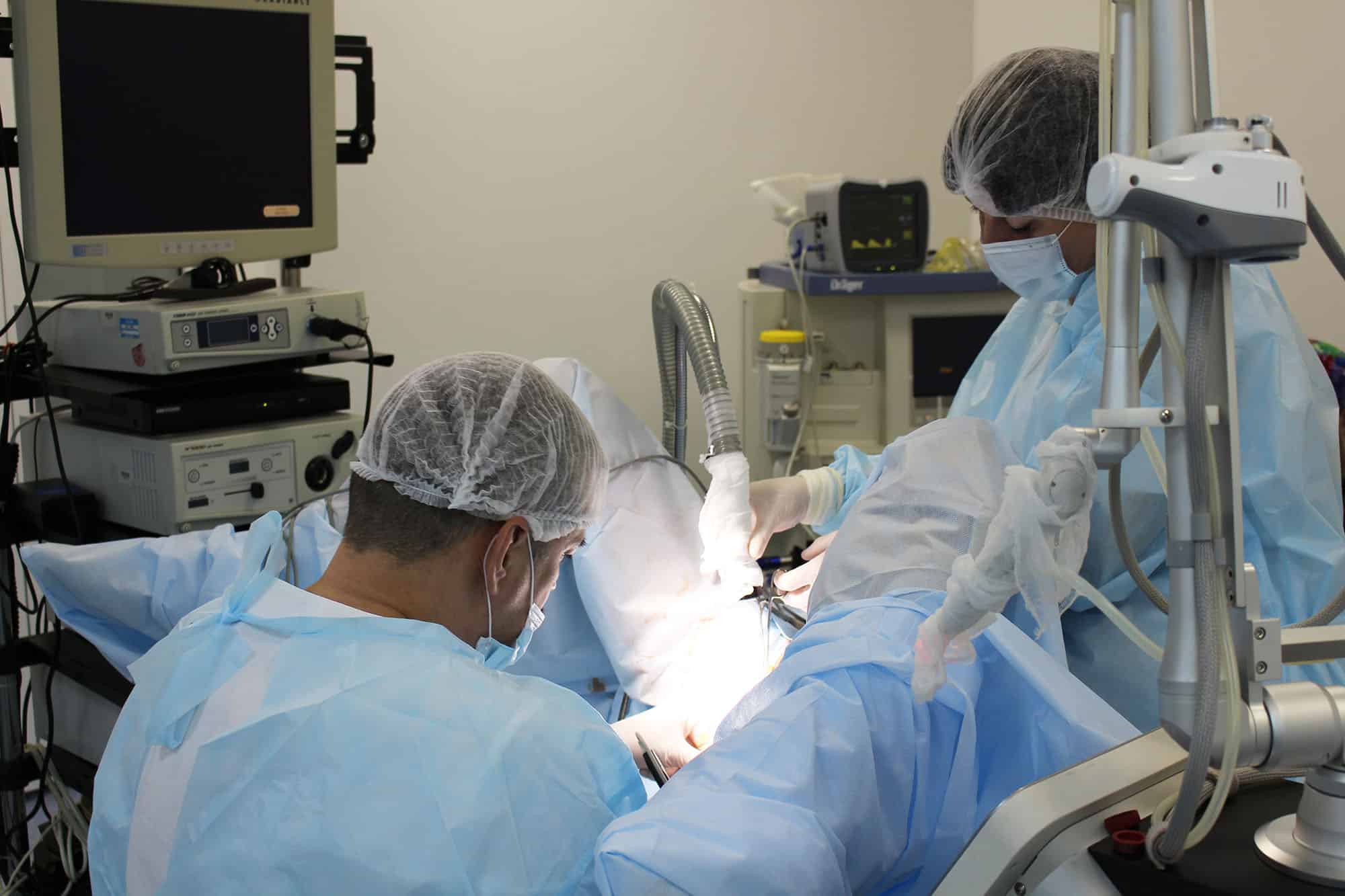 Лазерная хирургия Где применяют лечение лазером ADONIS, Киев