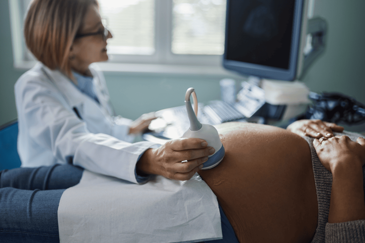 Когда делать УЗИ при беременности и как часто? Когда делать УЗИ при беременности и как часто?