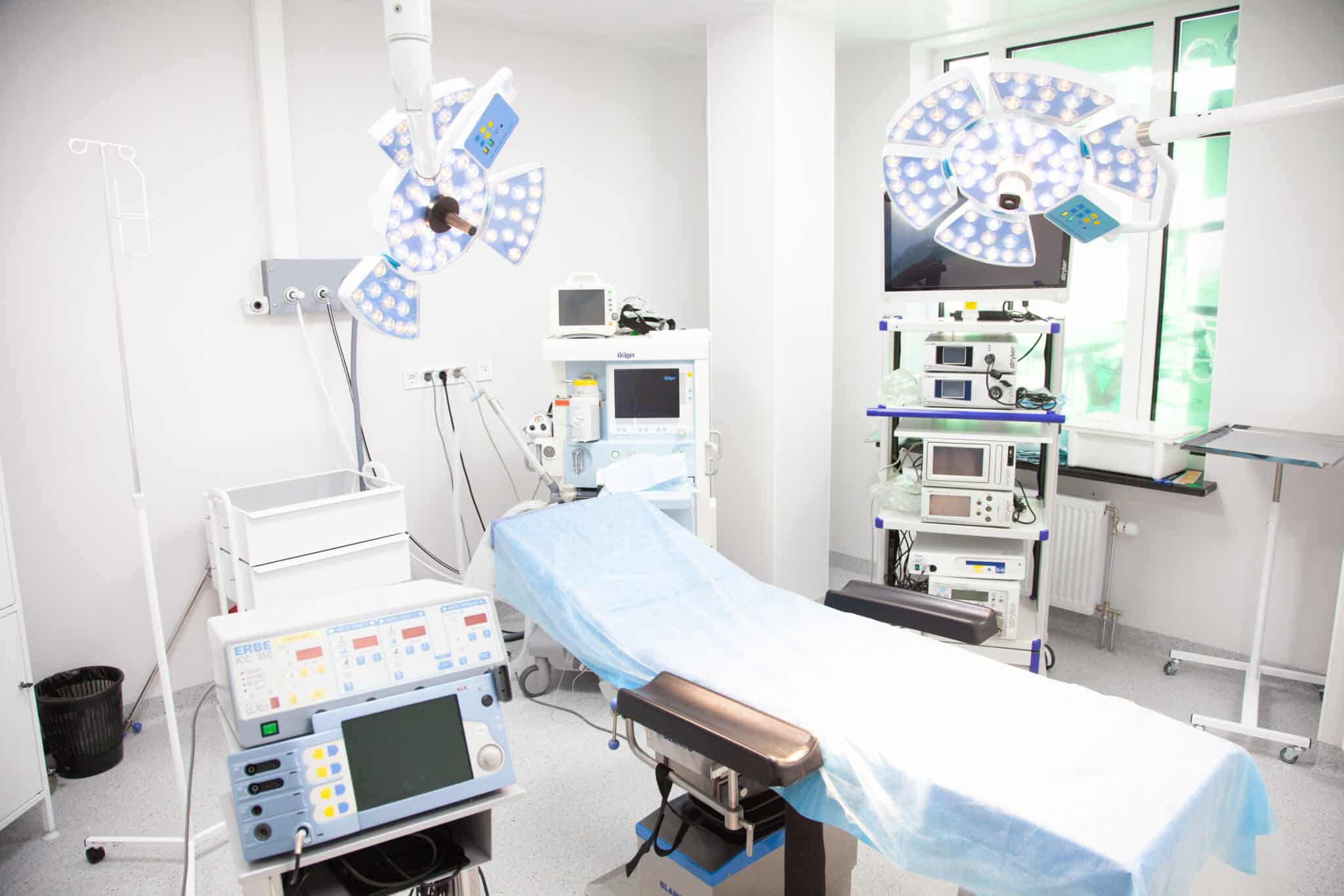 Медицинский хирургический центр на Подоле Операційна ADONIS на Подолі в Києві