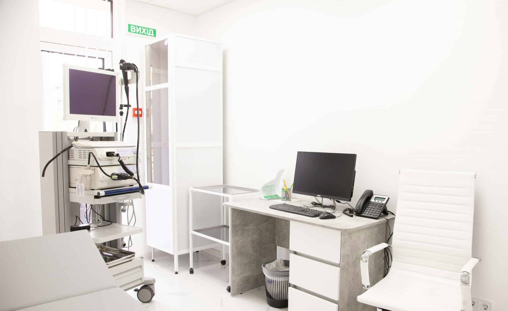 Медицинский хирургический центр на Подоле Медцентр ADONIS (для взрослых) на Спасской. Киев