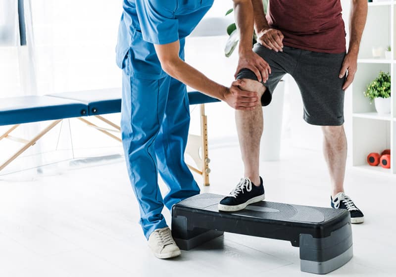 Консультація травматолога-ортопеда