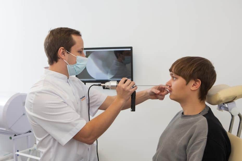 Викривлення носової перегородки Викривлення носової перегородки